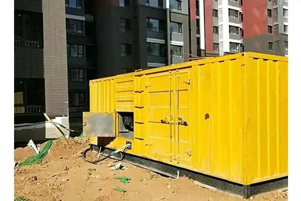 成都发电机租赁中燃油压力过低会对发动机的哪些部件造成损坏？
